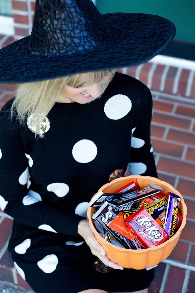 halloween, candy, trick-or-treat